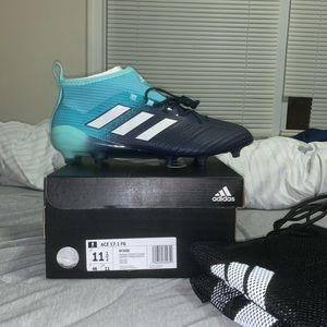 Ace 17.1 FG Obsidian